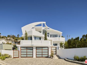3885 Rambla Orienta
