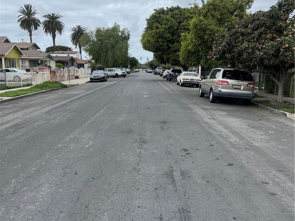 1725 W 38th Street, Los Angeles CA 90062