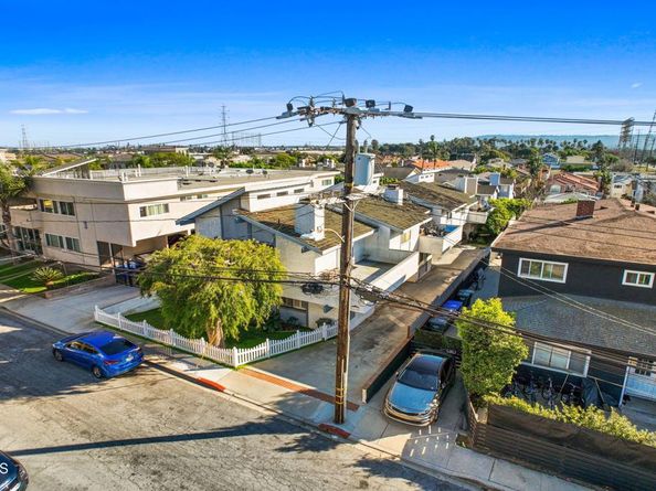 2718 Vanderbilt Lane B, Redondo Beach CA 90278