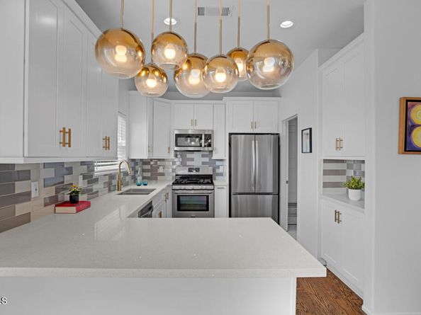 1300 Blue Hill Road, Los Angeles CA 90041