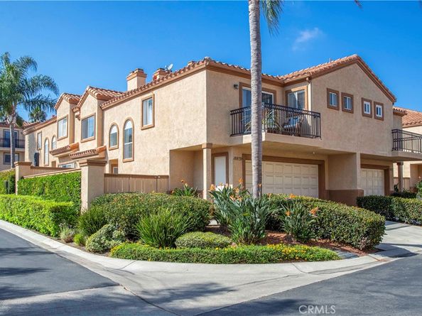 18859 Milos Circle, Huntington Beach CA 92648