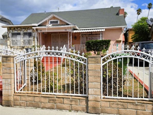 416 N Hobart, Los Angeles CA 90004