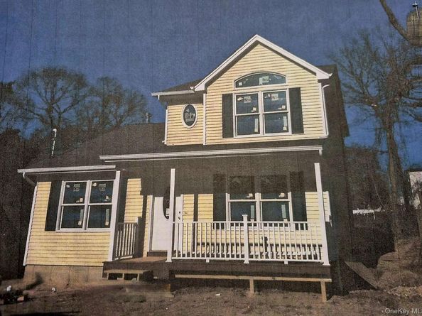 N/C ROBINSON Drive, Shirley NY 11967