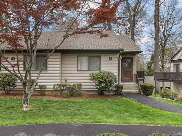 116 Village Road D, Yorktown Heights NY 10598