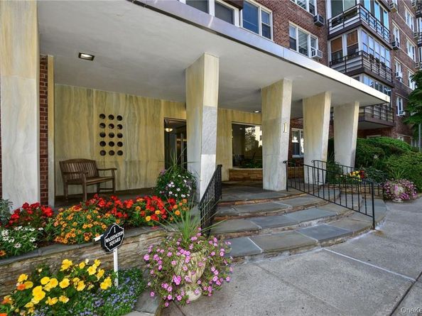 1 Washington Square 2H, Larchmont NY 10538