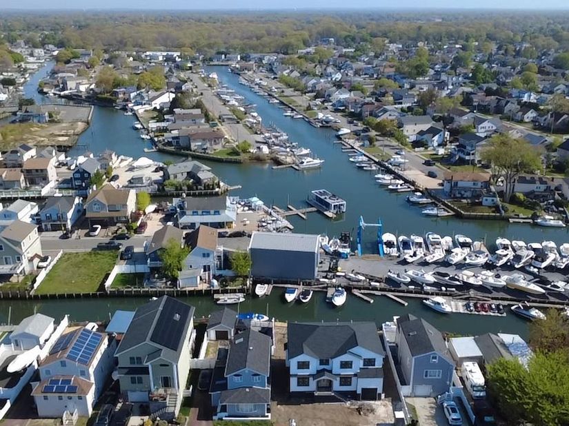 2845 Alder Road, Bellmore NY 11710