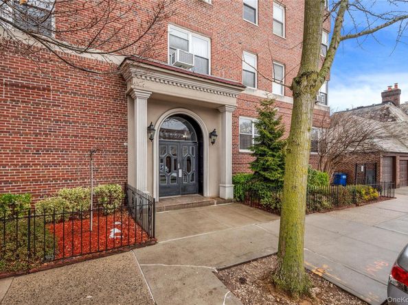 111-50 75th Road 1A, Forest Hills NY 11375