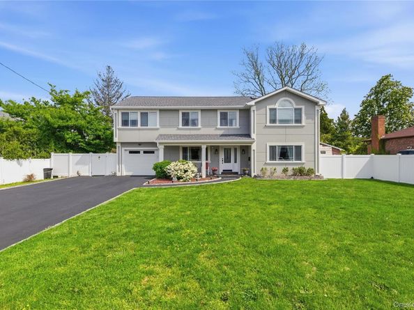 23 Haide Place, East Islip NY 11730