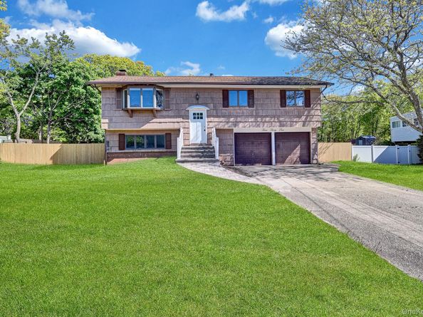 335 Babylon Street, Islip Terrace NY 11752