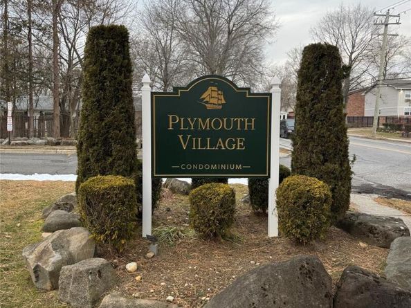 100 Hawthorne Avenue, Central Islip NY 11722