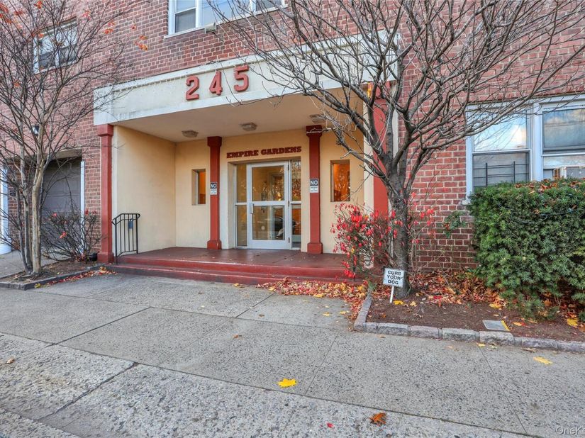 245 Bronx River Road 7C, Yonkers NY 10704