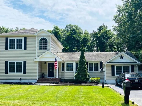 142 Southaven Avenue, Medford NY 11763