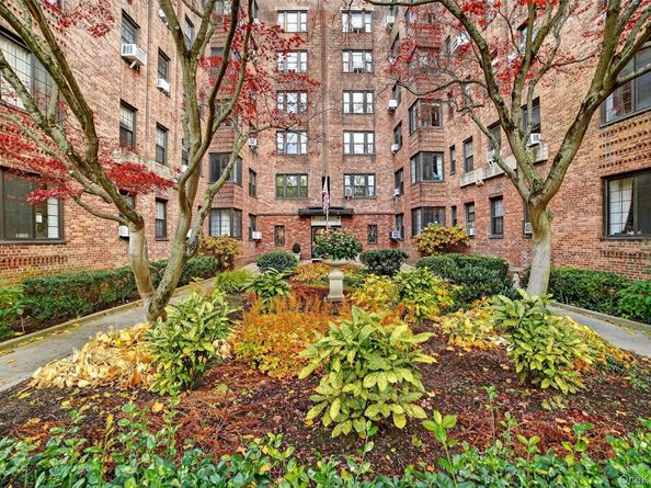 35 Parkview Avenue 6K, Bronxville NY 10708