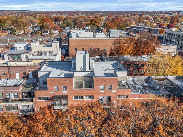 71-33 162nd Street 4B, Fresh Meadows NY 11365