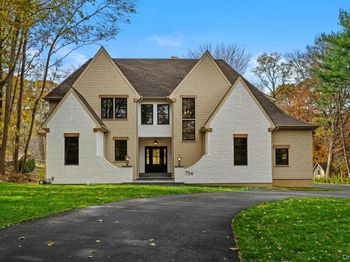 756 Mount Sinai-Coram Road