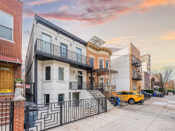 1822 Astoria Park S, Astoria NY 11102