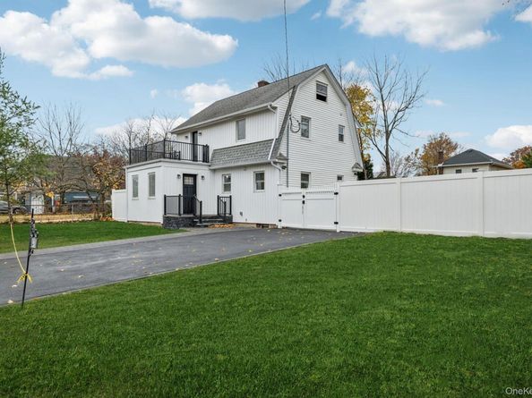 41 leyden Street, Huntington Station NY 11746