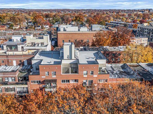 71-33 162nd Street B, Fresh Meadows NY 11365