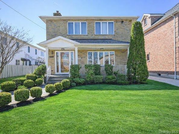 151-52 21st Avenue, Whitestone NY 11357