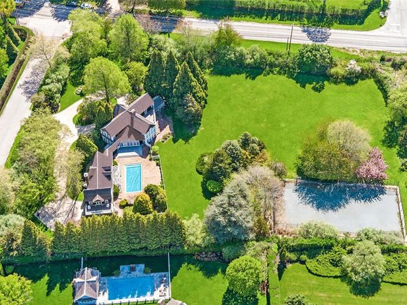 19 and 33 Bridgefield Road, Bridgehampton NY 11932