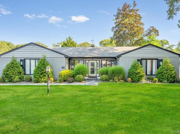 386 Mill Road, Westhampton NY 11977