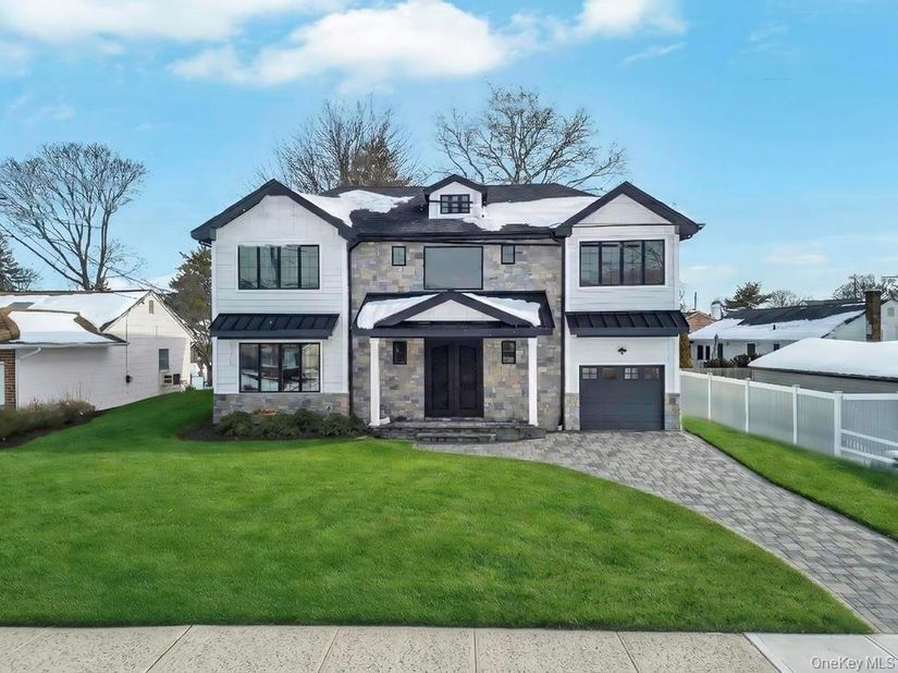 351 Concord Avenue, East Meadow NY 11554