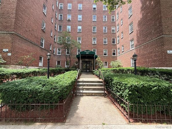 765 Bronx River 3F, Bronxville NY 10708