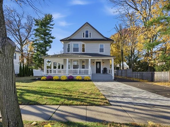 161 Wallace Street, Freeport NY 11520