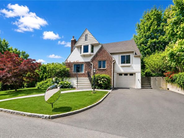 10 Cherry Avenue, New Rochelle NY 10801