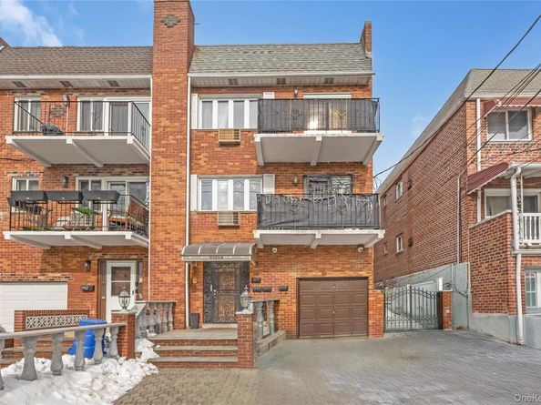 7159 58th Road, Maspeth NY 11378