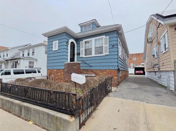 242 Graff Avenue, Bronx NY 10465