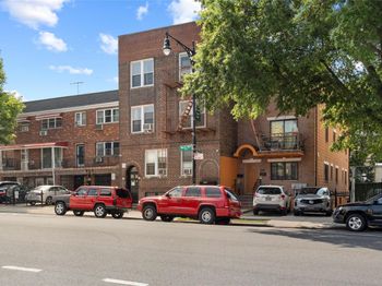 848 Morris Park Avenue