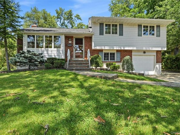 95 Miller Boulevard, Syosset NY 11791