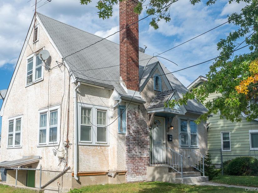 37 Davis Street, Roosevelt NY 11575