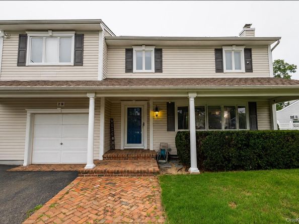 29 Sandy Hollow Drive, Smithtown NY 11787