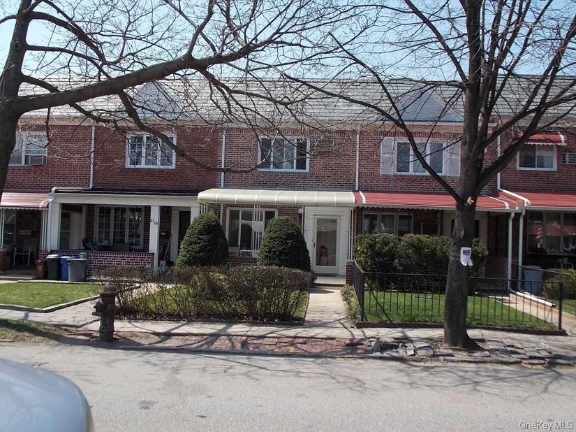 6146 82nd Street, Middle Village NY 11379