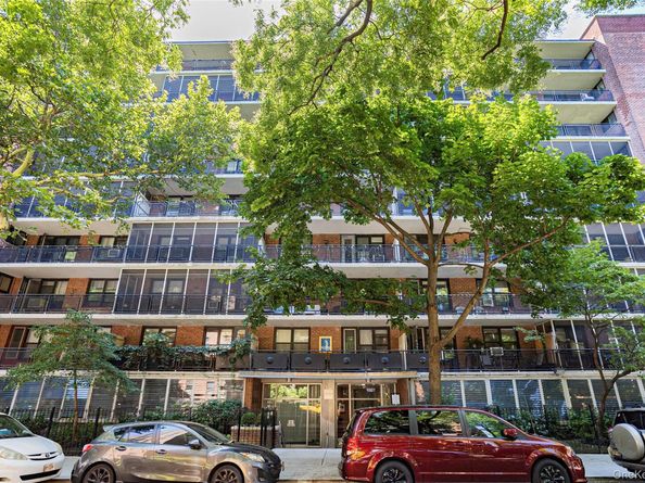 35-50 85 Street 7K, Jackson Heights NY 11372