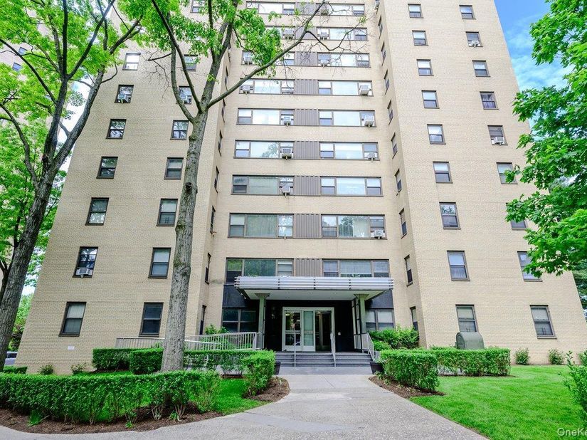 3 Fordham Hill Oval 5E, Bronx NY 10468