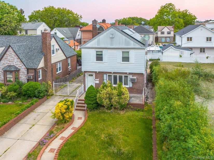 75-75 180th Street, Fresh Meadows NY 11366