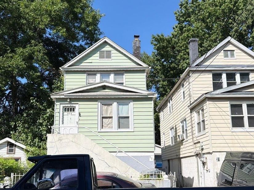 313 Stephens Avenue, Bronx NY 10473