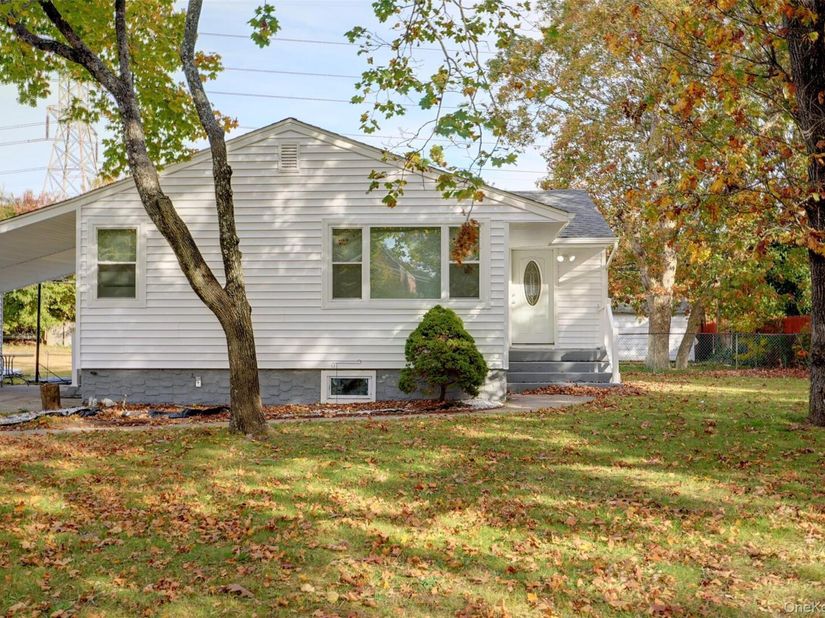 98 Eastwood Boulevard, Centereach NY 11720