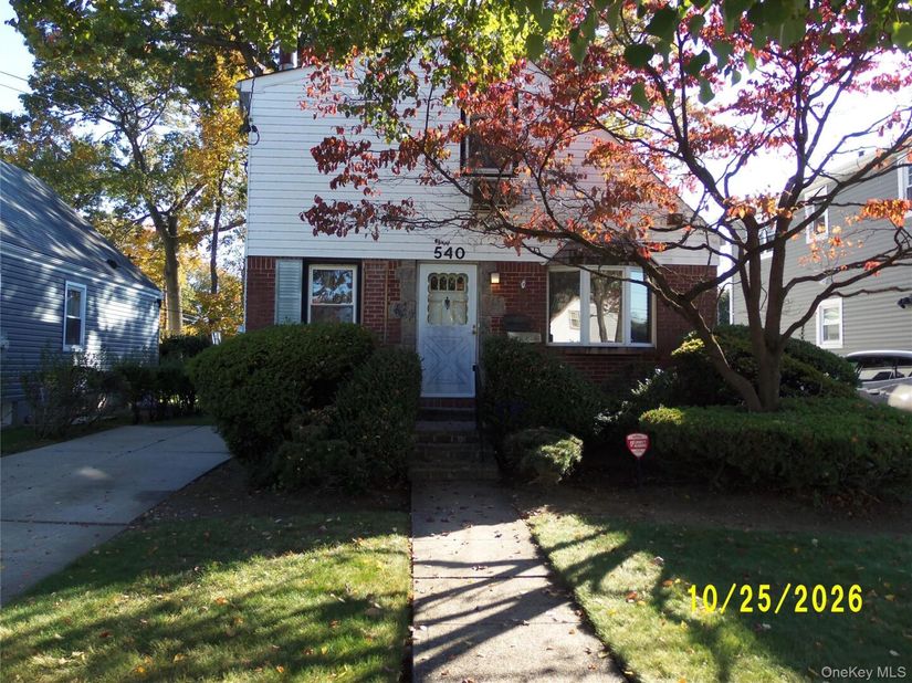 540 Stratford Road, South Hempstead NY 11550