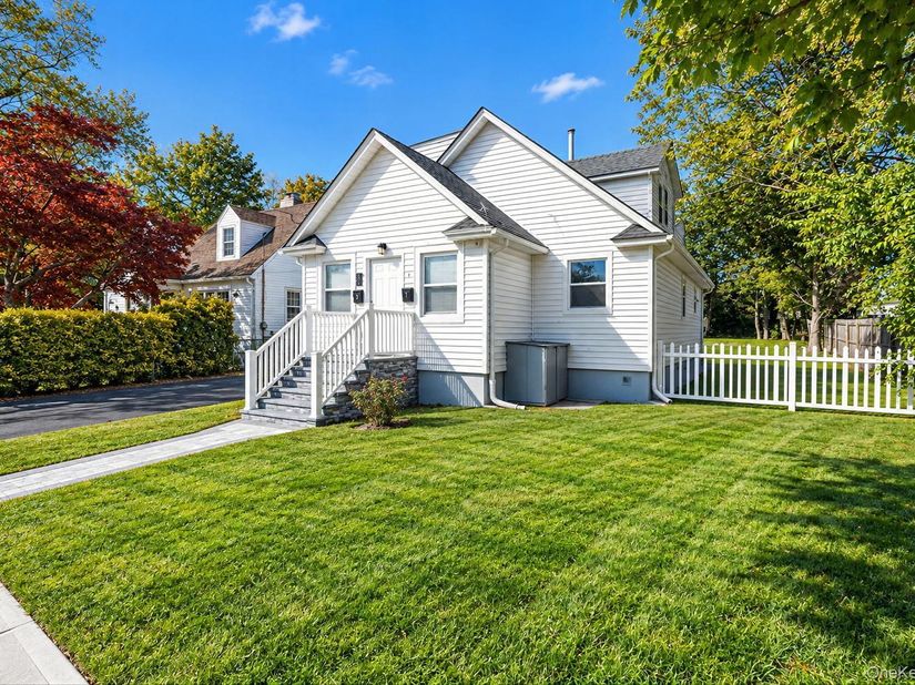 14 Perkal Street, Bay Shore NY 11706
