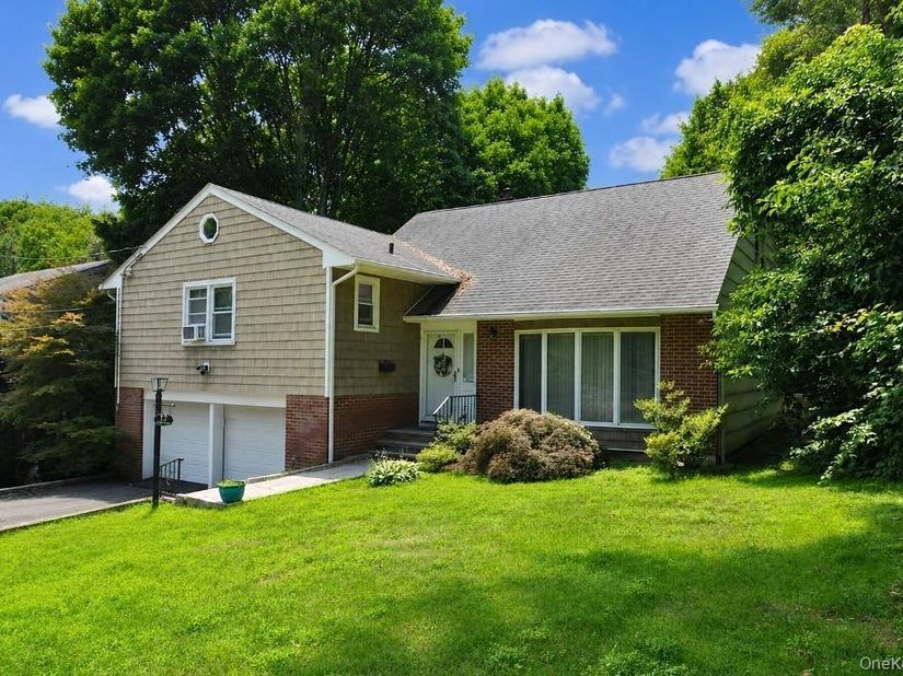 12 Charlotte Place, Hartsdale NY 10530