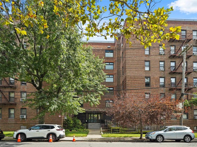 2271 Knapp Street 5D, Brooklyn NY 11229