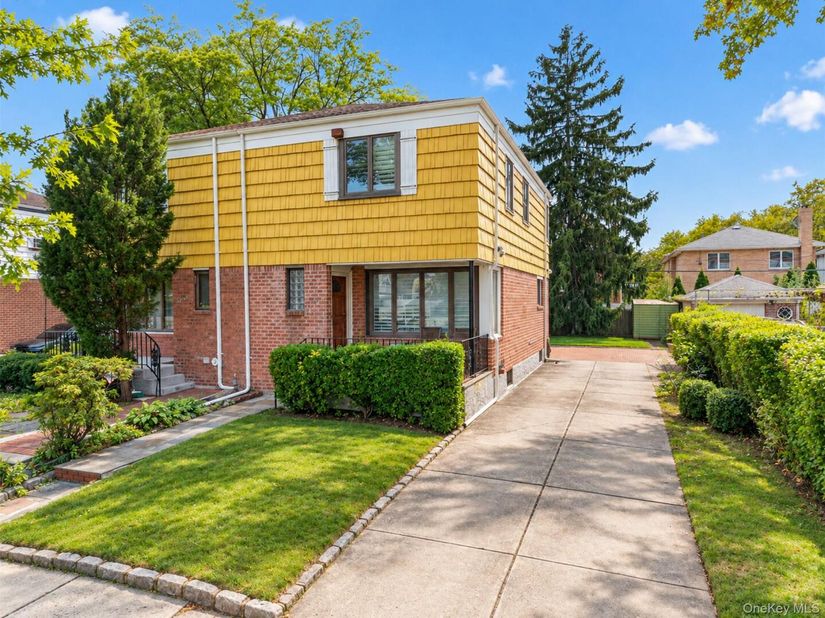 50-40 Francis Lewis Boulevard, Bayside NY 11364