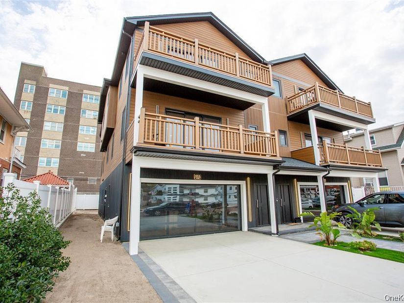 622 W Penn Street, Long Beach NY 11561