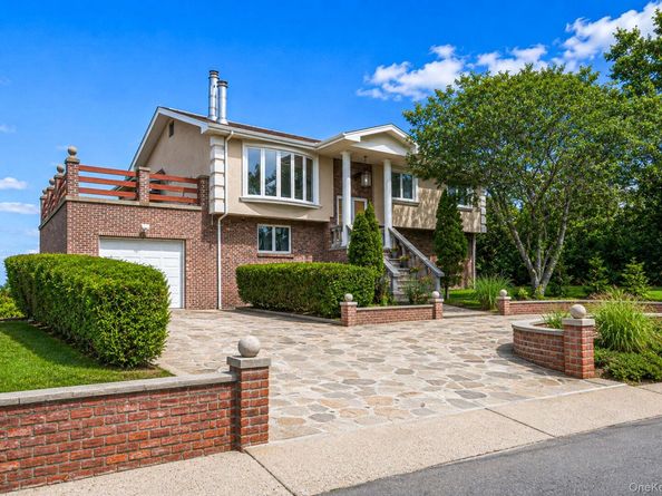 296 Longneck Boulevard, Flanders NY 11901