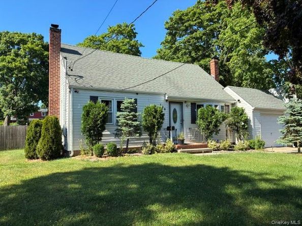 169 W 21st Street, Huntington Station NY 11746