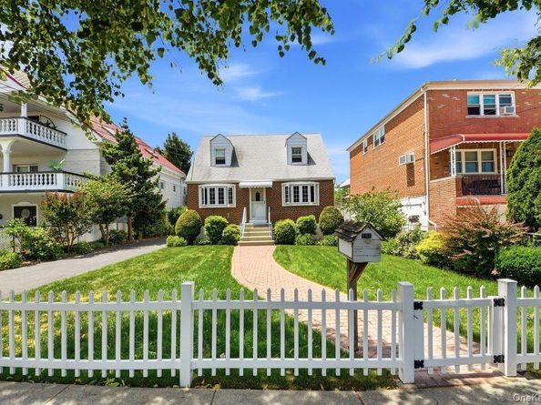 195 Graff Avenue, Bronx NY 10465